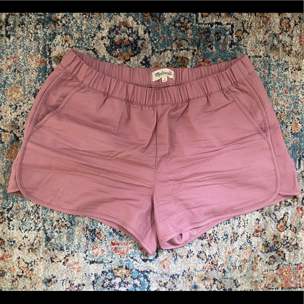 Madewell Dolphin Hem Shorts